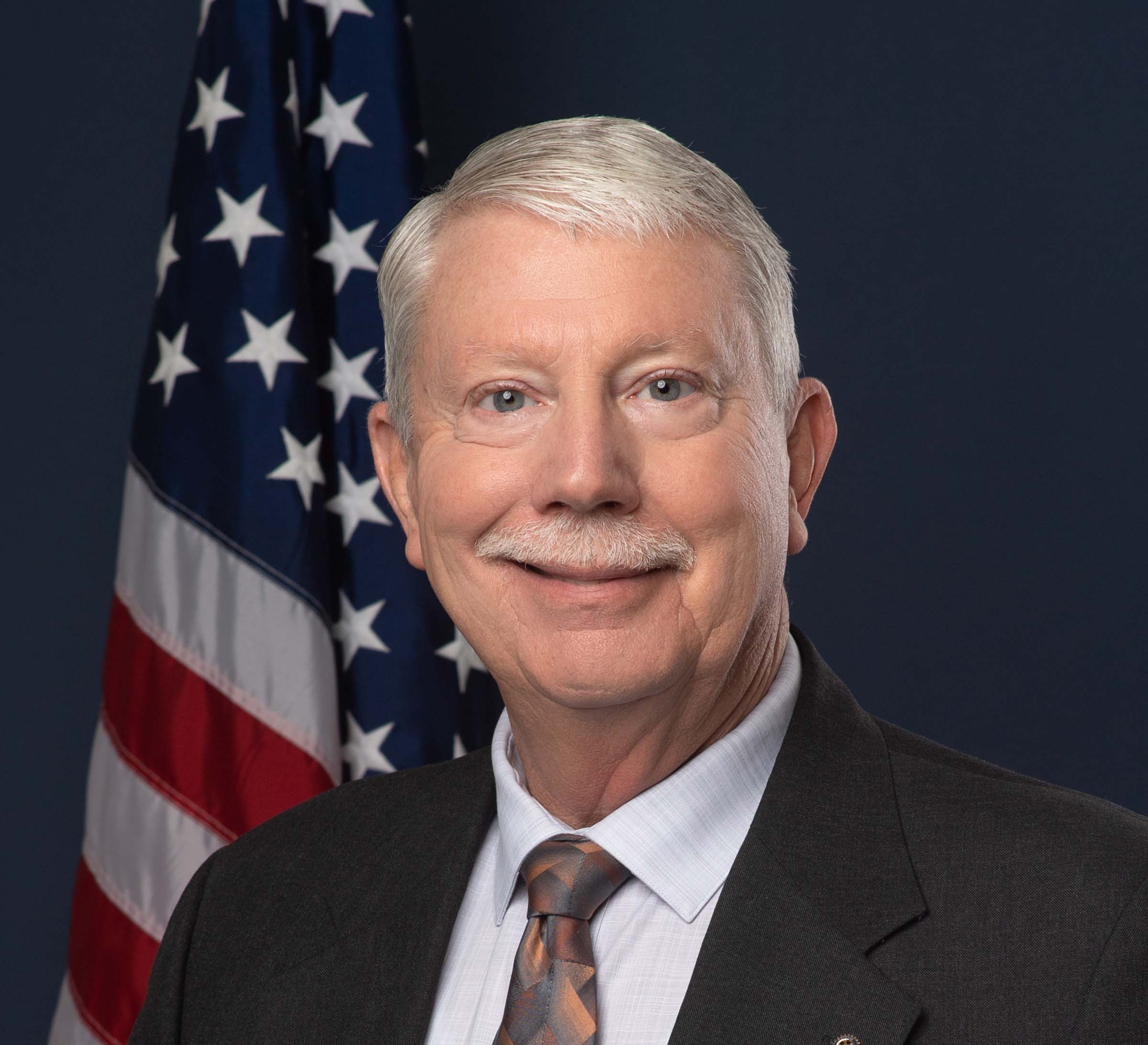 Portrait of Commissioner Ken Hohenberg.