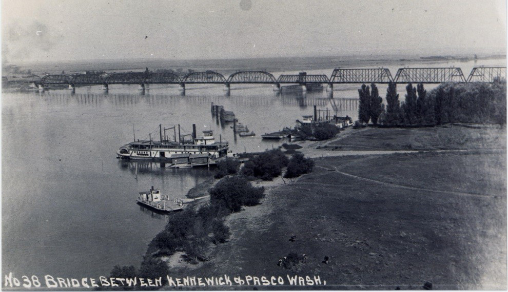 Port of Kennewick facilities along the Columbia River circa 1920.