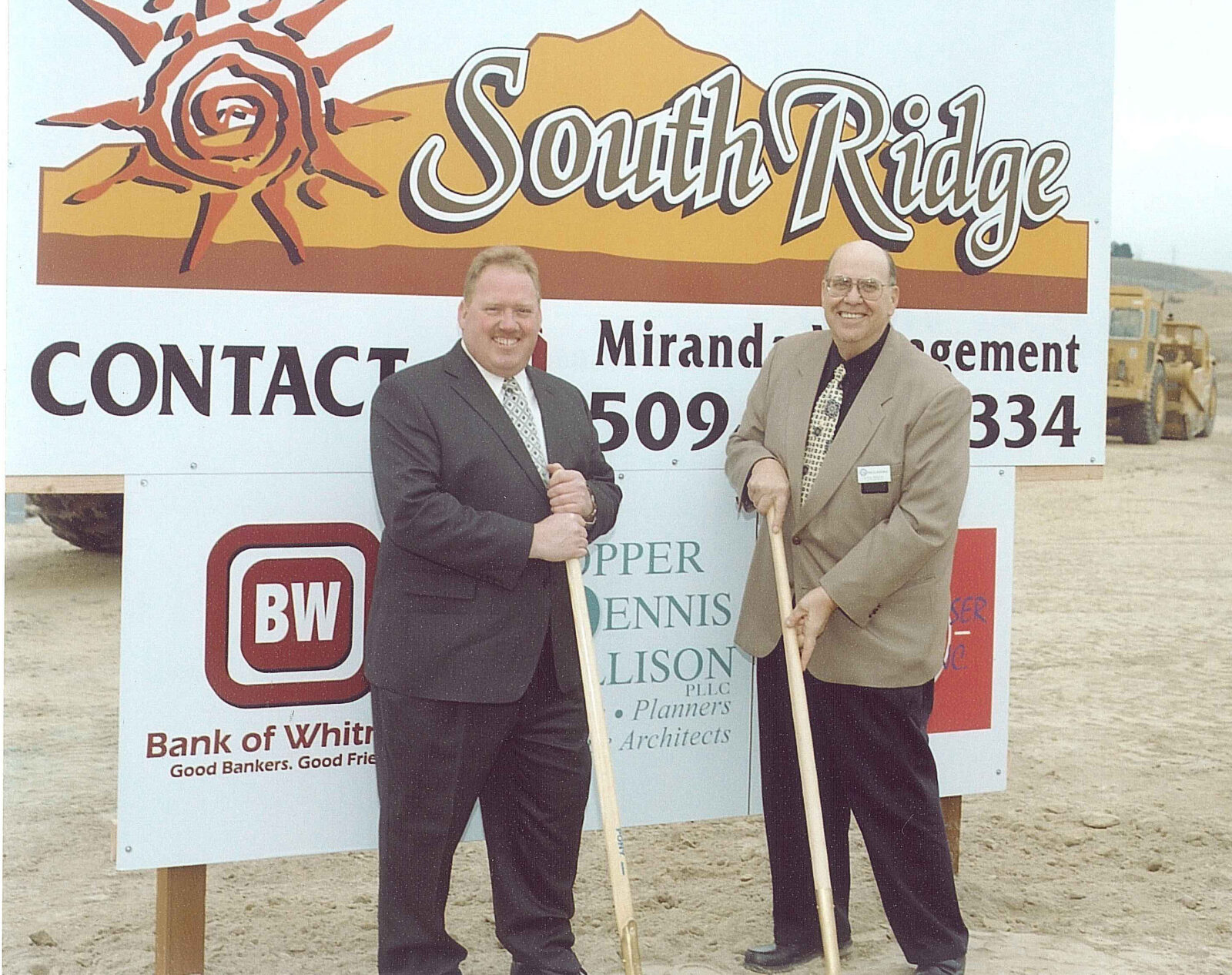 Southridge Development The Port purchased 160 acres along US 395 in 1994 for the future South ridge development.